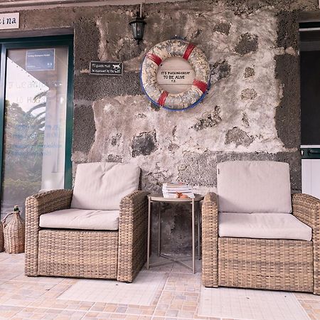 Loving Strangers Hostel Мадалена Екстер'єр фото